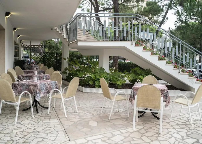 Hotel Sayonara